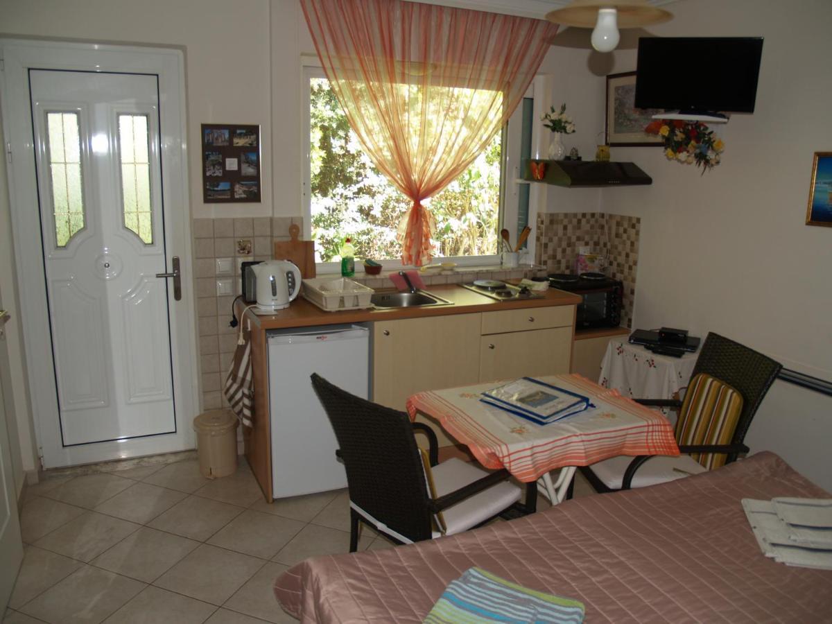 Villa Verde Apart-Hotel Néa Mákri 외부 사진